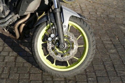 Gear shift or hub shift on a bicycle