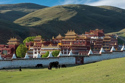 Tibetan Buddhist Monastery Litang