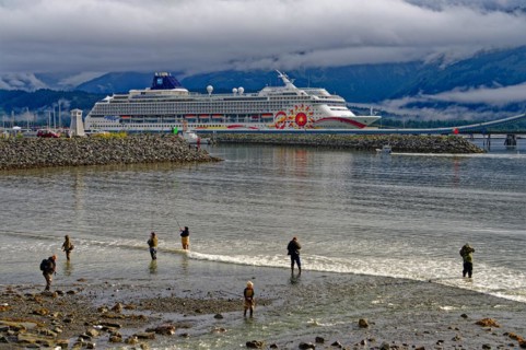 Cruise ship