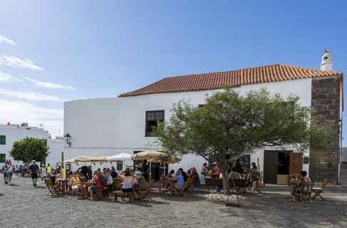 Sunday market and old town of Teguise