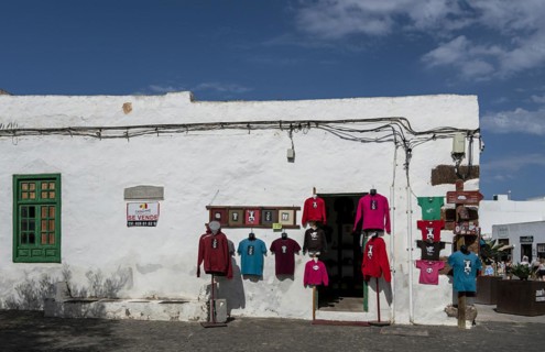 Sunday market and old town of Teguise