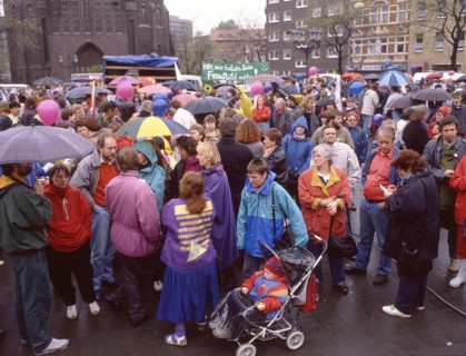 The traditional Easter march