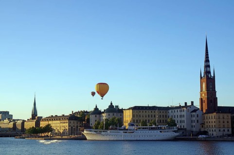 Balloon over Gamla Stan