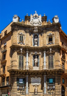 Crossroads Quattro Canti with symmetrical facades and fountains