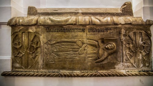Sarcophagus of Constance of Aragon