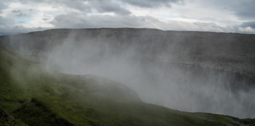 Spray from the river Joekulsa a Fjoellum