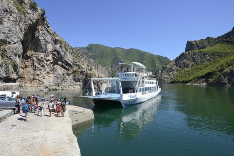 Ferry pier to Fierza