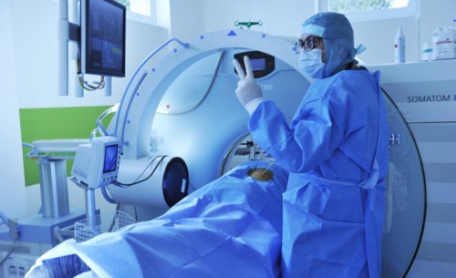 Patients with sometimes unclear pain are very common