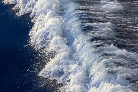 Bow wave