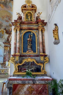 Side altar