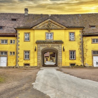 Gate in the yellow-painted outer castle