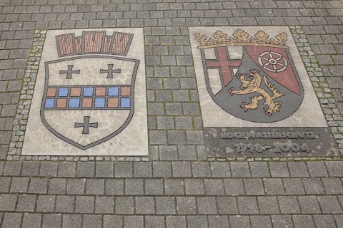 City coat of arms and reference to flood protection 1998