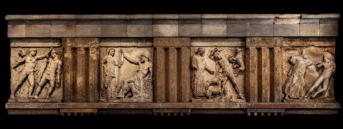 Hercules fighting with Amazons