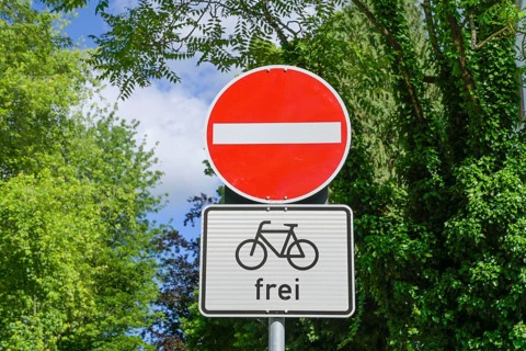 Traffic sign