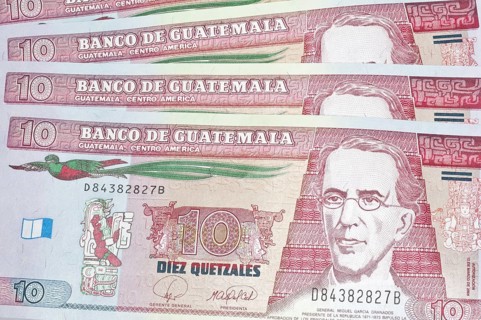 10 Guatemalan quetzales
