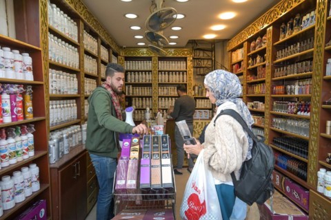 Sale perfume and essential oils