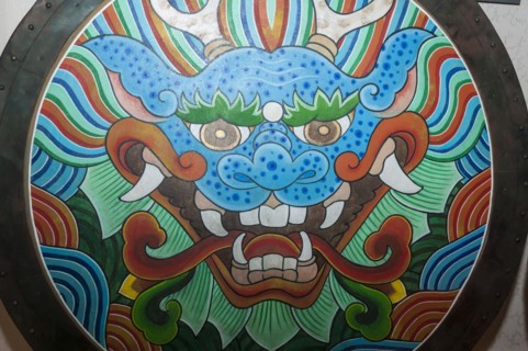 Detail on circular shield