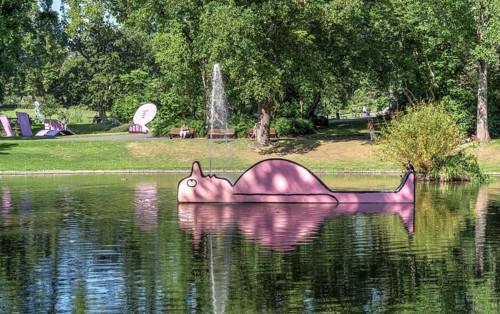 Jardin des Plantes Botanical Park and Modern Sculptures