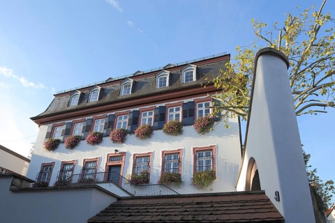 Neo-baroque vicarage