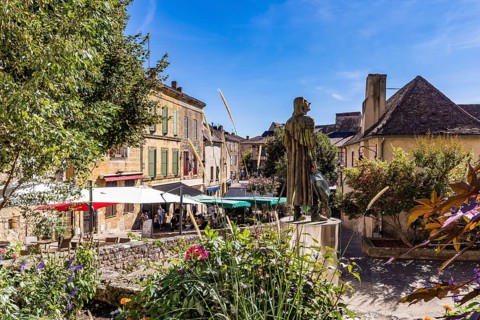 Statue of Cyrano de Bergerac in the old town of Bergerac