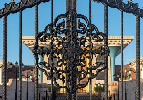 Al Alam Palace Gate