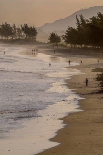 Hazy light over the beach of Fort Dauphin