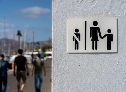 Sign at the entrance to the harbour
