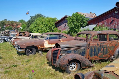 Rusty Cars