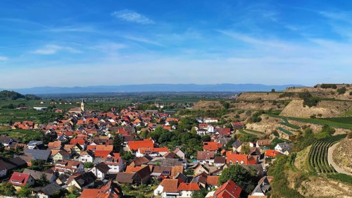 Aerial view of Vogtsburg am Kaiserstuhl with a view of the town. Vogtsburg am Kaiserstuhl