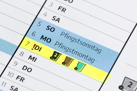 Annual calendar for waste disposal