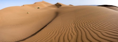 Beeindruckender Panoramablick auf die Wueste Sahara im Sueden Marokkos. Merzouga