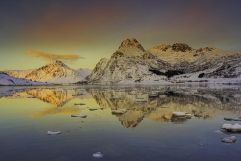 Evening atmosphere at Flakstadpollen