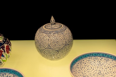 Traditional Turkish ceramic pottery items in bazaar