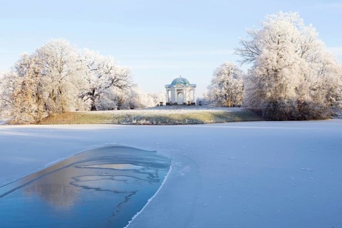 Swan Island with temple in the Karlsaue