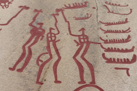 Rock carvings with figures