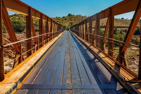 Huge old bridge crossing the Betsiboka river
