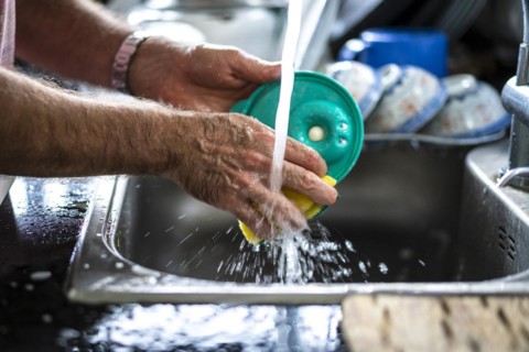 Man doing the dishes