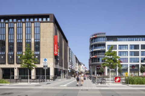 Berliner Platz with Holstenfleet and Holstenstrasse pedestrian zone