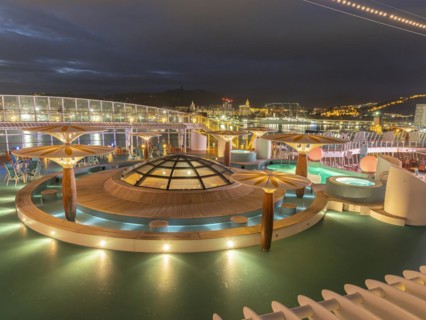 Cruise ship