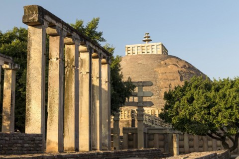 Temple 18 and the Great Stupa