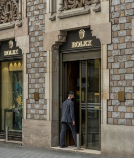 Houses and shops on the boulevard Passeig de Gracia