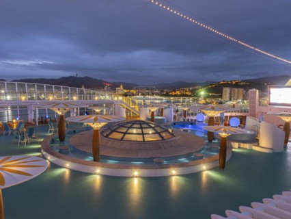Cruise ship