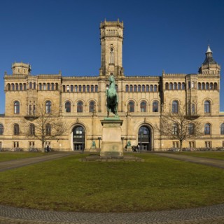 Main building of Leibniz Universitaet Hannover