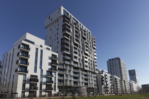 Residential building with high-rise buildings