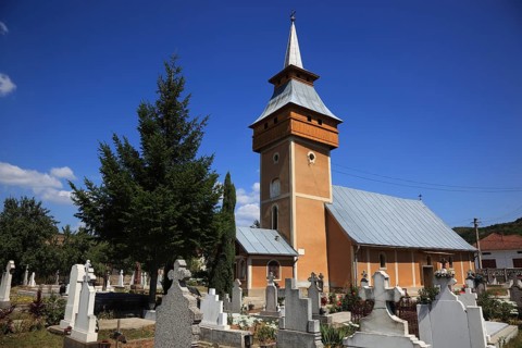 Church of Saint Nicola and cemetery of Geoagiu