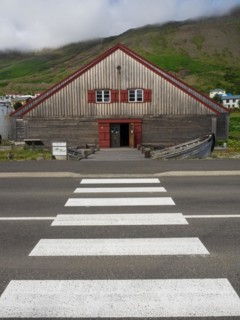 Zebra crossing to the boathouse