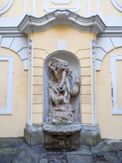 Hercules Fountain by Veit Koeniger