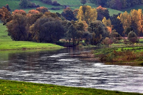 Autumn landscape on the Weser