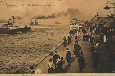 Landungsbruecken St. Pauli