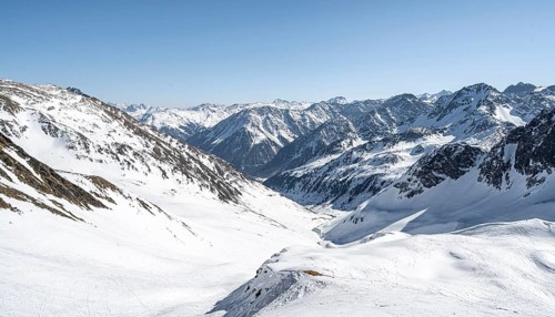 View into snowy valley towards Sellraintal
